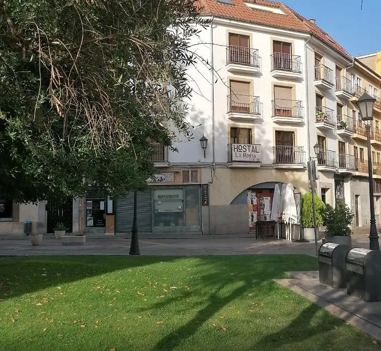 Hostal La Reina-1