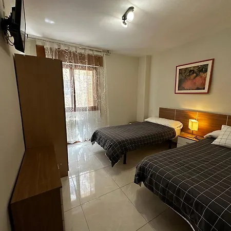 Hostal La Reina-3